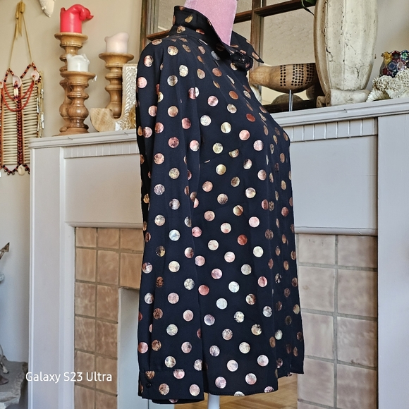 Sateen dress shirt, size large. - Picture 3 of 8